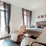 7, 2eme Etage, De 24 M2 Avec Terrasse Plein Sud,