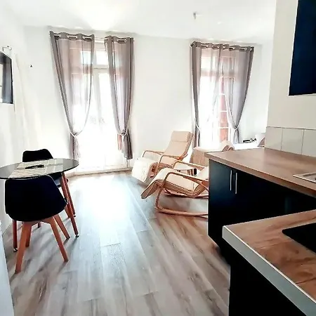 Apartment 7, 2eme Etage, De 24 M2 Avec Terrasse Plein Sud, *