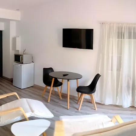 7, 2eme Etage, De 24 M2 Avec Terrasse Plein Sud,